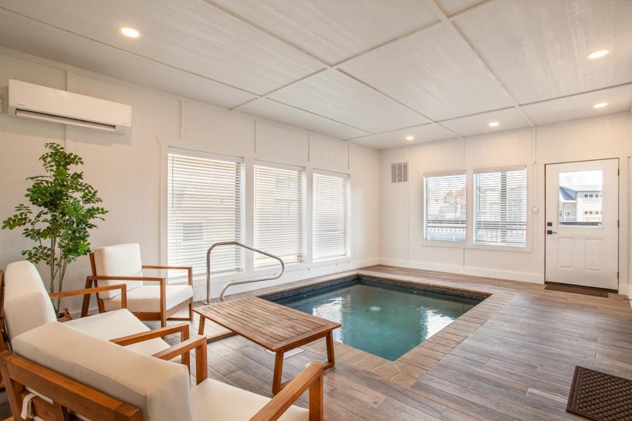 New Modern Cabin 1 Mi To Pkwy Pool Hot Tub Βίλα Pigeon Forge Εξωτερικό φωτογραφία