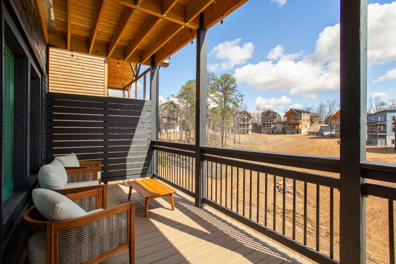 New Modern Cabin 1 Mi To Pkwy Pool Hot Tub Βίλα Pigeon Forge Εξωτερικό φωτογραφία