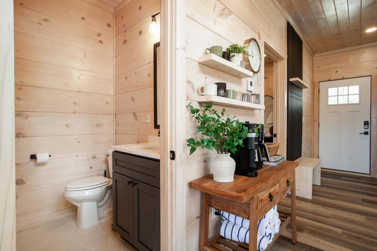 New Modern Cabin 1 Mi To Pkwy Pool Hot Tub Βίλα Pigeon Forge Εξωτερικό φωτογραφία