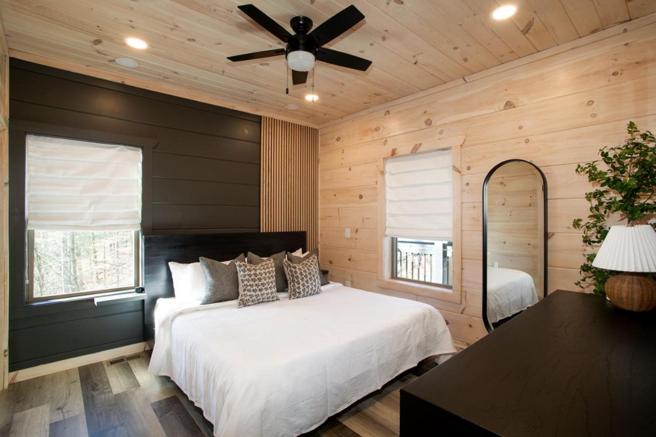 New Modern Cabin 1 Mi To Pkwy Pool Hot Tub Βίλα Pigeon Forge Εξωτερικό φωτογραφία