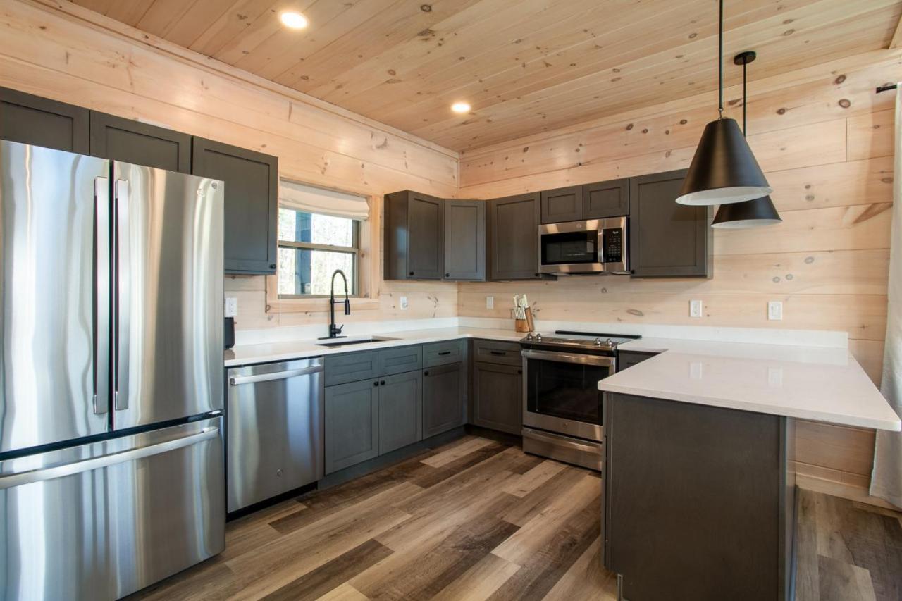 New Modern Cabin 1 Mi To Pkwy Pool Hot Tub Βίλα Pigeon Forge Εξωτερικό φωτογραφία