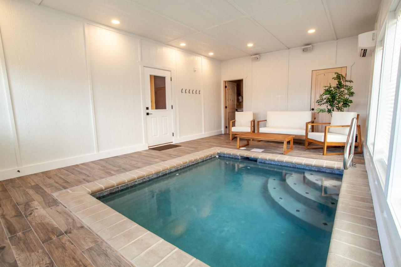 New Modern Cabin 1 Mi To Pkwy Pool Hot Tub Βίλα Pigeon Forge Εξωτερικό φωτογραφία